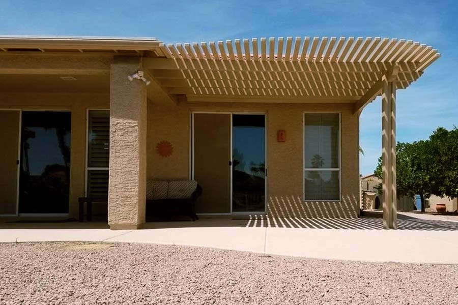 Pergola vs Arbor